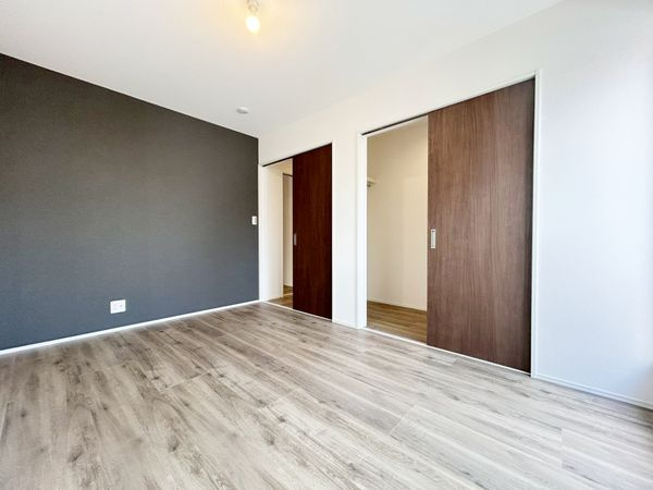 豊中市庄内西町4丁目　新築戸建の洋室|ゆったりした洋室です