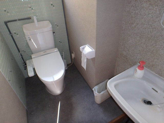 S1762Z　売ゲストハウスのトイレ
