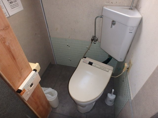 S1762Z　売ゲストハウスのトイレ