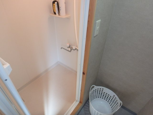 S1762Z　売ゲストハウスの浴室|離れｼｬﾜｰﾙｰﾑ