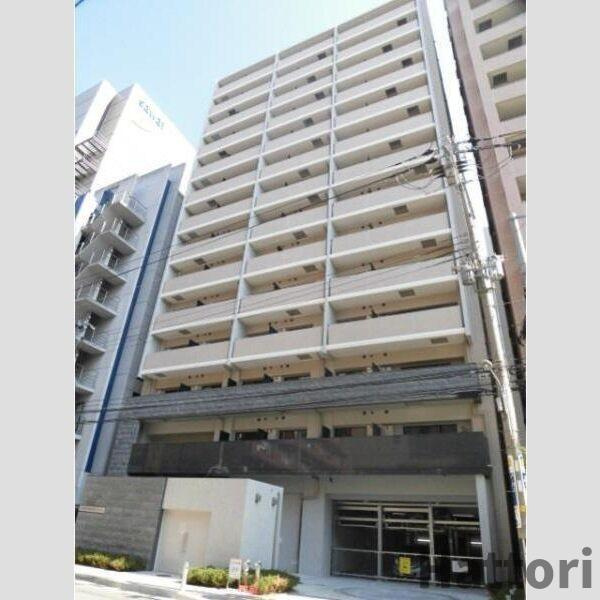 S-RESIDENCE江坂の外観