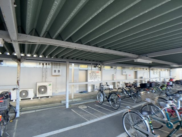 六実マンションのその他共用部分|駐輪場