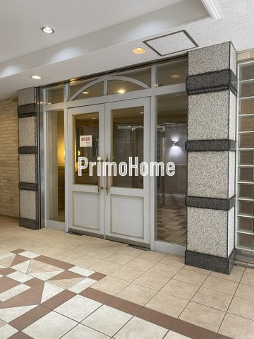 サンテミリオンお茶の水のエントランス