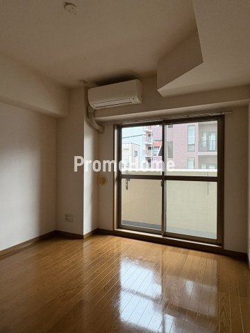 サンテミリオンお茶の水の居間・リビング