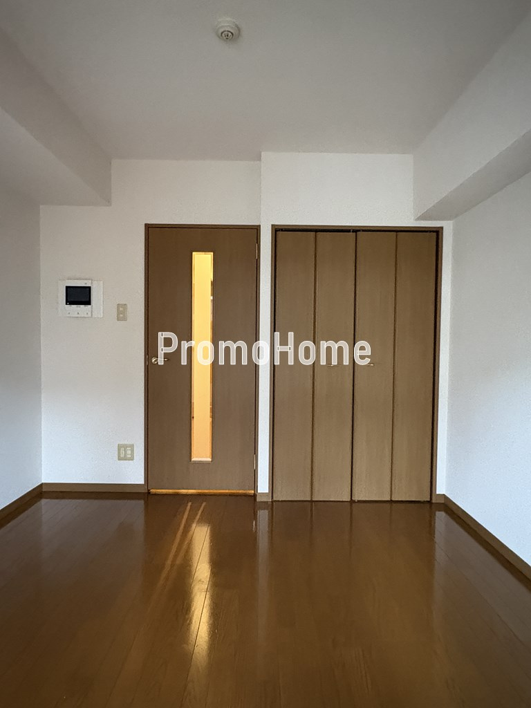 サンテミリオンお茶の水の居間・リビング