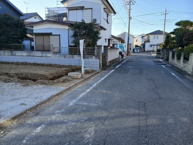 リーブルガーデン．S　深谷岡里第３　の前面道路含む現地写真|現地前面道路（2026年01月06日）撮影