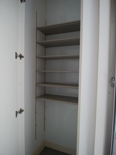 Ｂｒｉｄｇｅ　Ｎａｋａｉｔａの収納