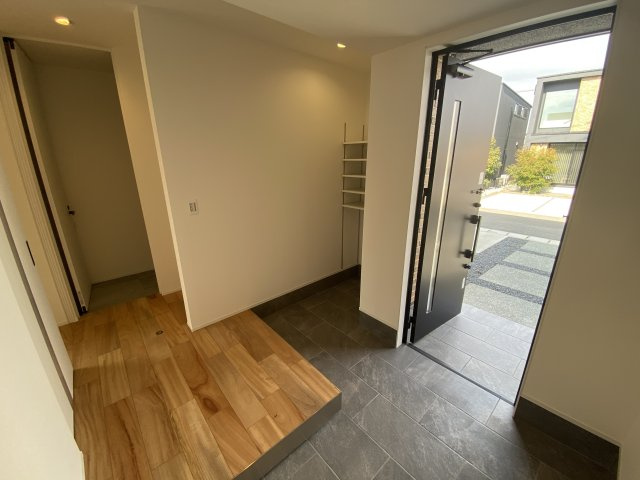 【玄関】 | 北区鶴羽田2