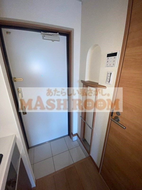 モン・シャトー松庵の玄関