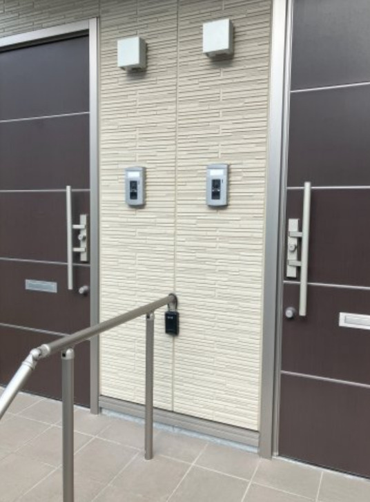 荒川区西日暮里２丁目の賃貸マンションの外観