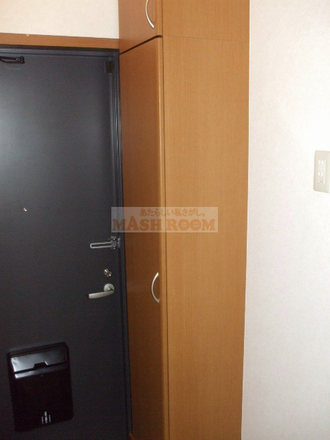 サンコート弥生の玄関