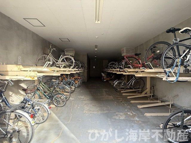 プリムローズ平塚の駐輪場|敷地内駐輪場