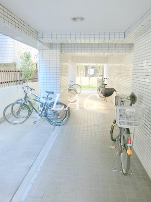 【その他共用部分】 | マートルコート森下 | 駐輪場です。