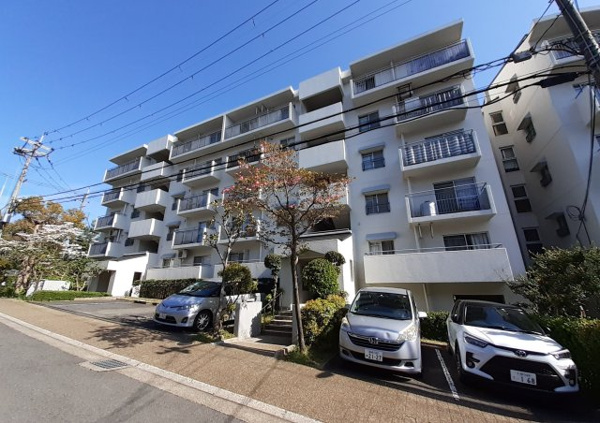 千里緑丘住宅壱七号棟の画像