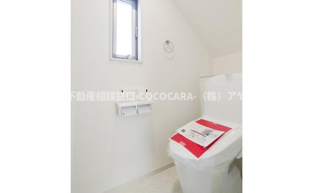 南アルプス市鮎沢の新築一戸建のトイレ|施工例：トイレ