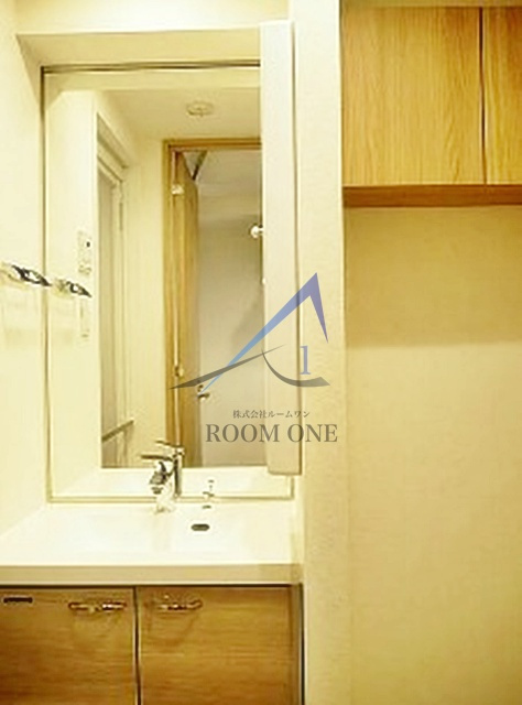 ルーブル大島参番館の洗面所|洗面台です。