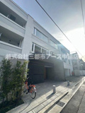 クレストコート旗の台の画像