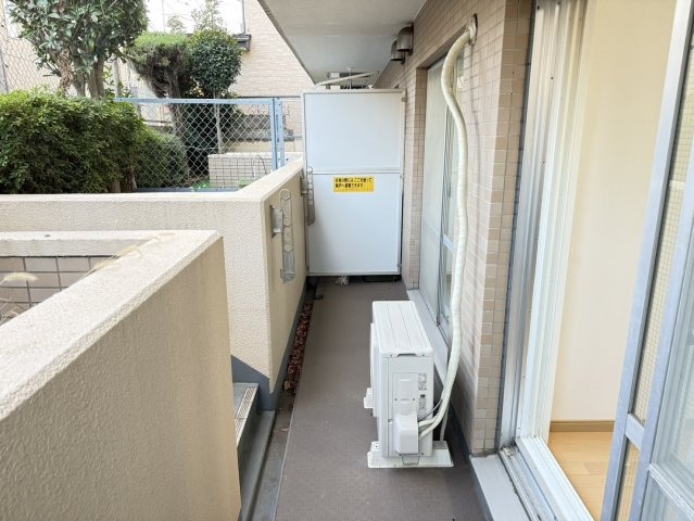 コスモ浦和原山のバルコニー|暖かな日差しのふりそそぐバルコニー