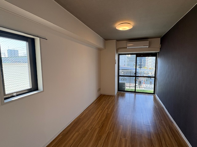 レジュエール戸田公園の居間・リビング