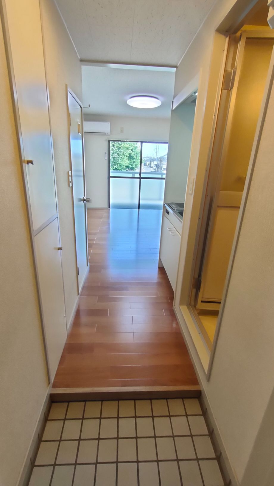 ホワイトキャッスルの玄関