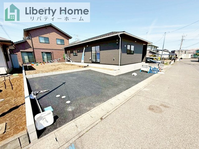 古河市尾崎第１　新築戸建の駐車場