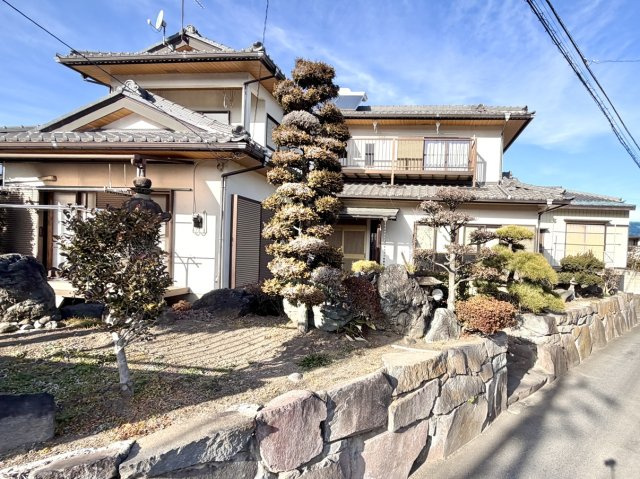 【中古戸建】高崎市下室田町の外観|■外観｜閑静な住宅街で始める新しい暮らし♪開放的な毎日をあなたへ(^^♪
