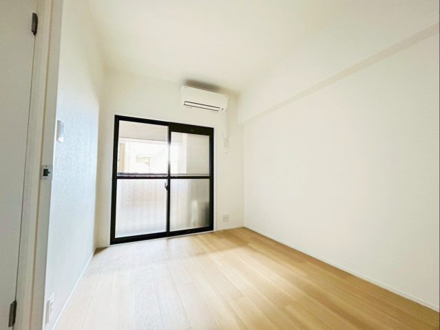 【洋室】 |  ロイヤルマンショングランデ城南☆仲介手数料無料☆