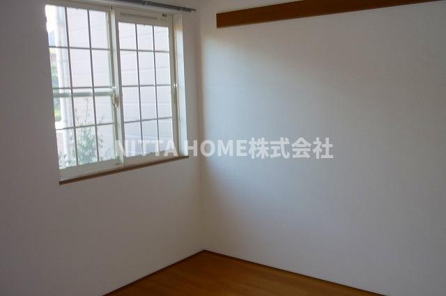 リーバイバーの洋室|６帖以上の洋室が２室あります＊