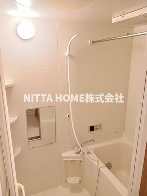 リーバイバーの浴室|お風呂には追い焚き＆浴室乾燥を完備◇