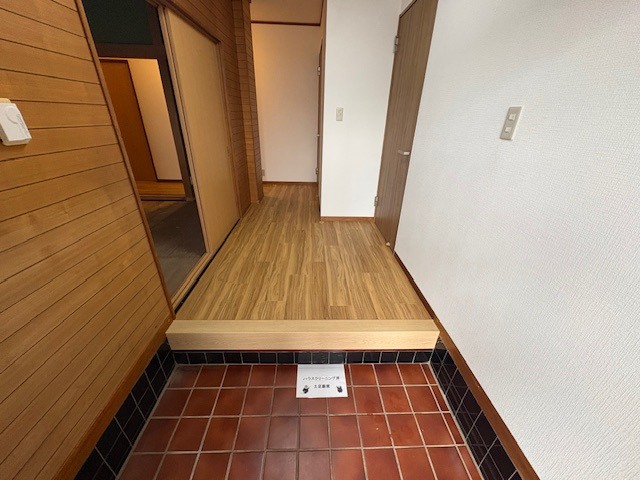 ハイツ高野の玄関