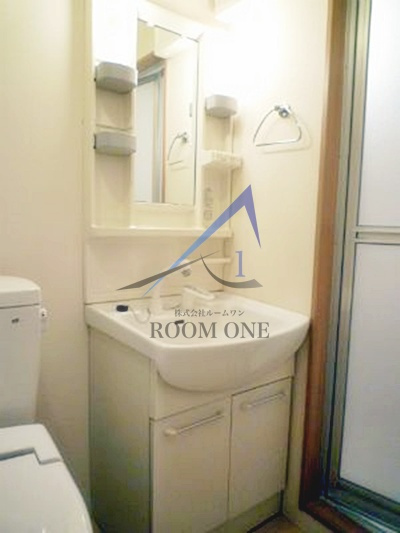 まんどーろの洗面所|独立洗面台です。