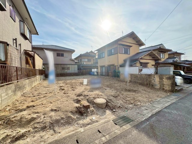 栗東市川辺　建築条件無し売土地の外観