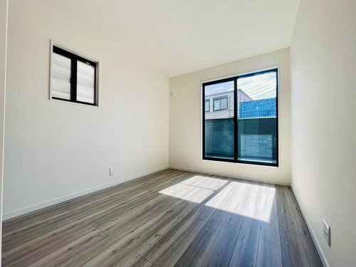 鳥居前町の完成予想図|【施工例】
お部屋の壁紙はお好みの色へ変更も可能です♪理想のこだわりをかたちに♪