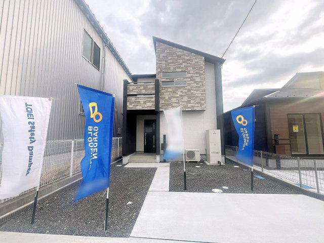 新築戸建・新築建売　福島市大森高畑　大森小・信夫中の外観|駐車スペース3台可能です！（車種による）