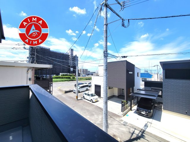 福津市中央６丁目第6-2棟（2号棟）の展望|窓から緑が見える物件も魅力的です。