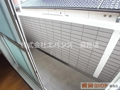 【バルコニー】 | サンフォーレA | 落ち着いた時間を過ごせるバルコニーです