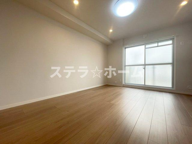 リバーサイドともぶち第一住宅14号棟の洋室|ゆったりした洋室です