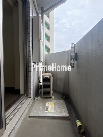 メインステージ神田駅前のバルコニー