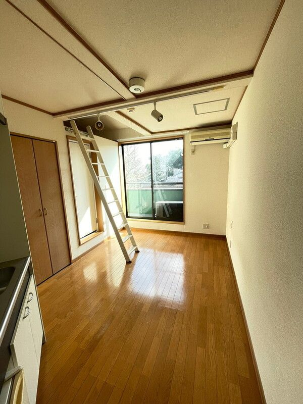 ベルハイム南ヶ丘の居間・リビング