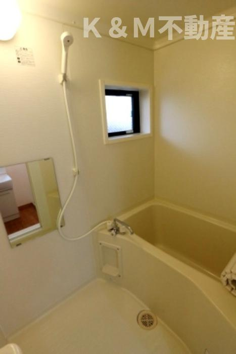 ベルドムールＣＴＤの浴室|コンパクトで使いやすいお風呂です