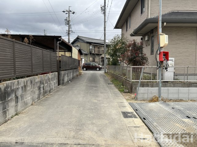 高浜市向山町第5　新築戸建＜3号棟＞の前面道路含む現地写真