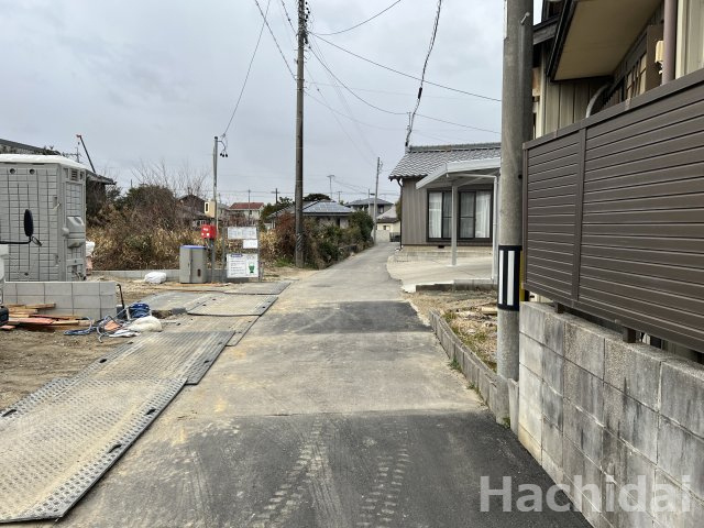高浜市向山町第5　新築戸建＜3号棟＞の前面道路含む現地写真