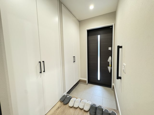 磯城郡田原本町大字千代の玄関|内玄関　収納たっぷり