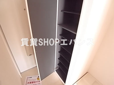  | リブリ・谷津