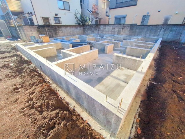 【周辺】 | 清潔感のあるホテルのような広い浴室が自慢です。疲れた日にはお湯をためてリラックスタイムを楽しみたいですね、今はスマホも防水の時代です、半身浴をしながら動画視聴、漫画視聴、楽しく過ごしたいですね^^
