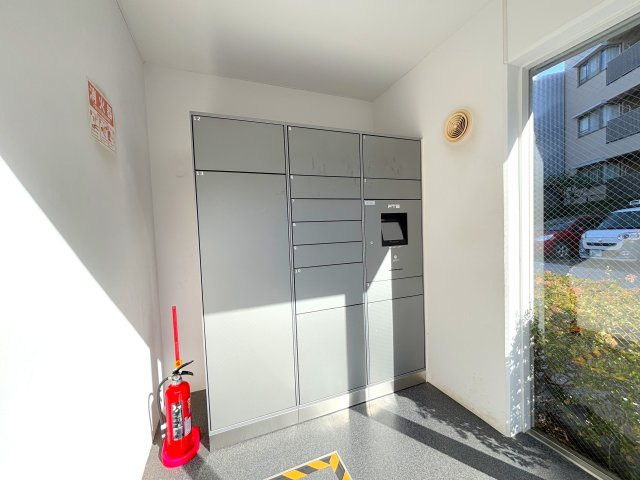 不在時でも荷物の受け取りができる嬉しい宅配BOX