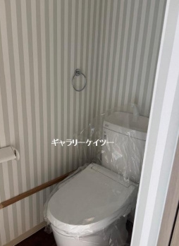萬栄　倉庫付き事務所の内装