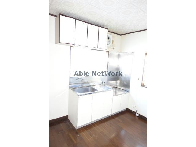 メゾンルピナのキッチン|キッチン窓付き