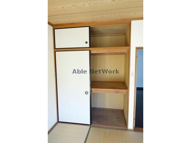 メゾンルピナの収納|和室押し入れ！