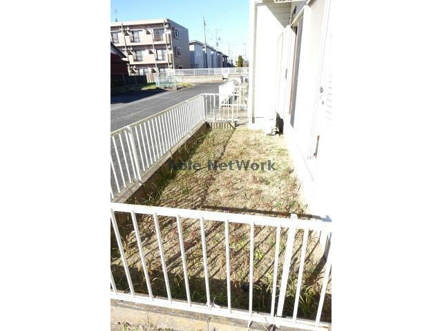 メゾンルピナの庭